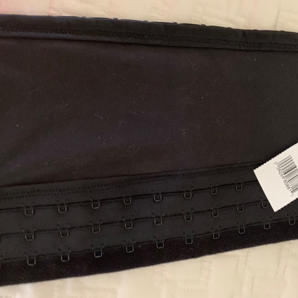 Bustier/Corset - Picture 9 of 9